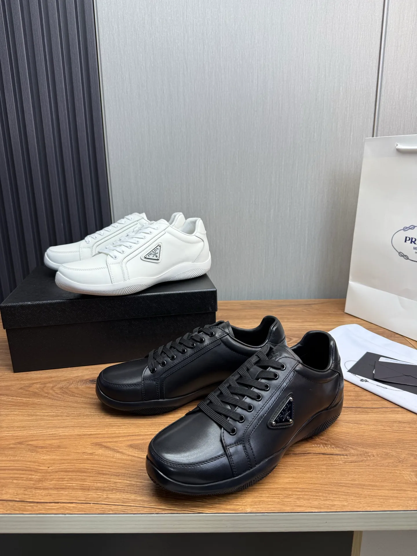 Men's shoes 💰760💰 [PRADA] New models synchronized with the official website, high-quality shipments ✔️Best sellers🔥 Original cowhide + cowhide lining, 1🆚1 replica, original original sole, 38-45 (men's 38.45 custom-made, non-refundable)